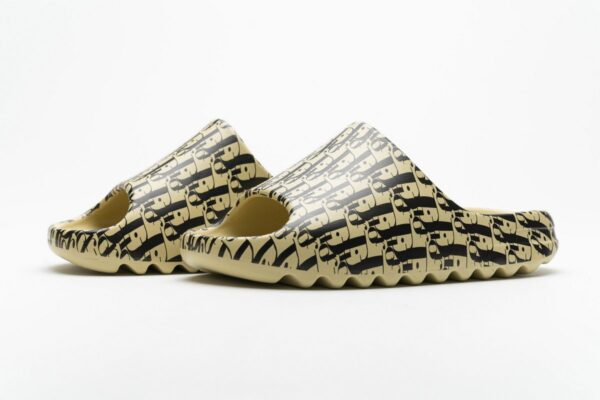 FW6344-5 adidas Yeezy Slide - Image 6