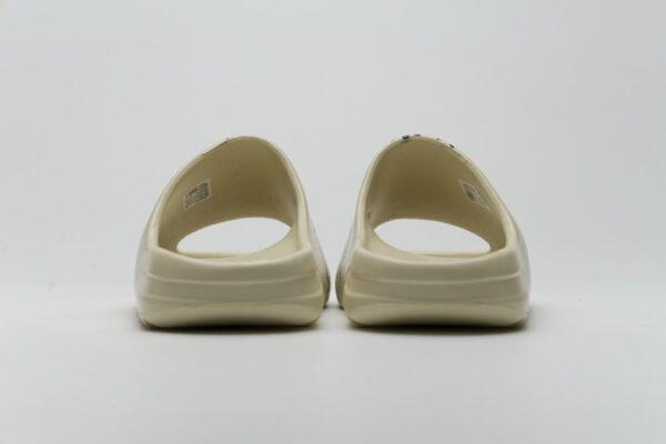 FW6345 adidas Yeezy Slide - Image 7