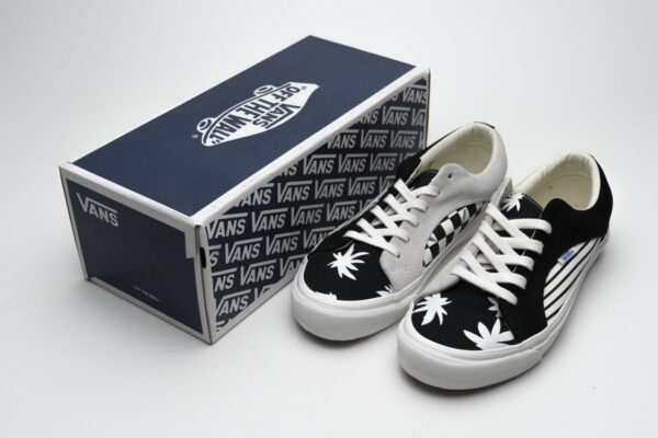 VN0A4P3WN8K Vans Og Lampin Lx Black - Image 2