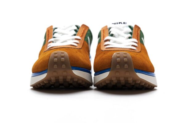 CQ0205-800 Nike D/MS/ x Waffle Starfish - Image 5