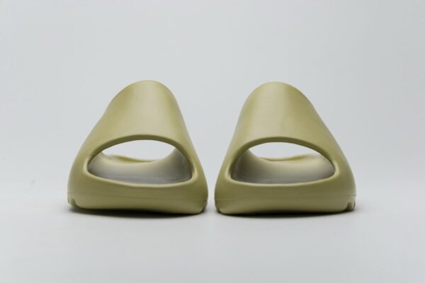 FX0494 adidas Yeezy Slide “RESIN” - Image 6