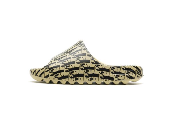 FW6344-5 adidas Yeezy Slide - Image 9