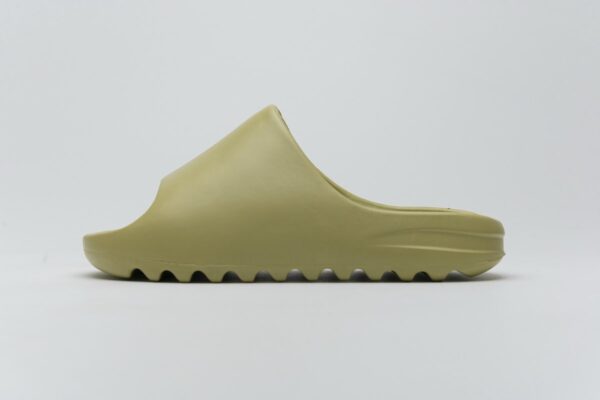 FX0494 adidas Yeezy Slide “RESIN”