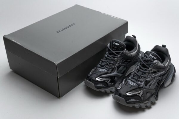 570391 W2GN3 1285 Blenciaga Track 2 Sneaker Medium Grey - Image 3