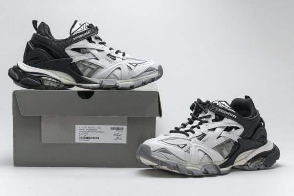 570391 W2GN3 1090 Blenciaga Track 2 Sneaker Black White - Image 2