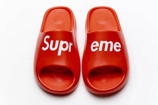FH6346-9 adidas Yeezy Slide Red - Image 4