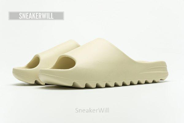 FW6344 adidas Yeezy Slide “Desert Sand” - Image 3