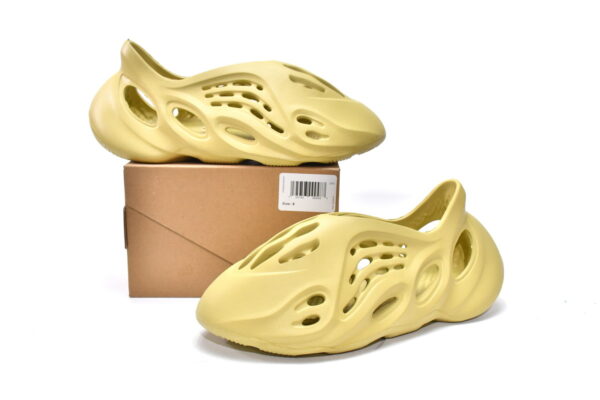 Adidas Yeezy Foam Runner Sulfur - Image 3