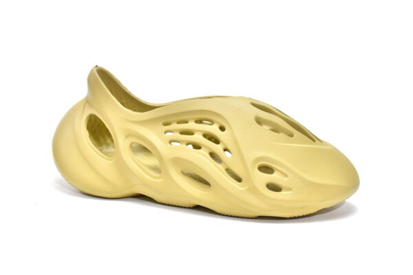 Adidas Yeezy Foam Runner Sulfur - Image 5